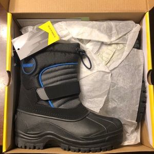 NIB Boys Khombu Justin Snow Boots
